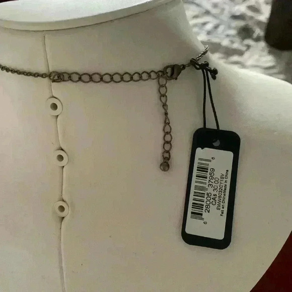 New expression butterfly necklace - Picture 4 of 6